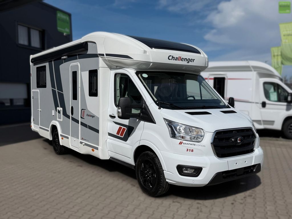CHALLENGER Teilintegriert Graphite Edition 318 Arctic Drive