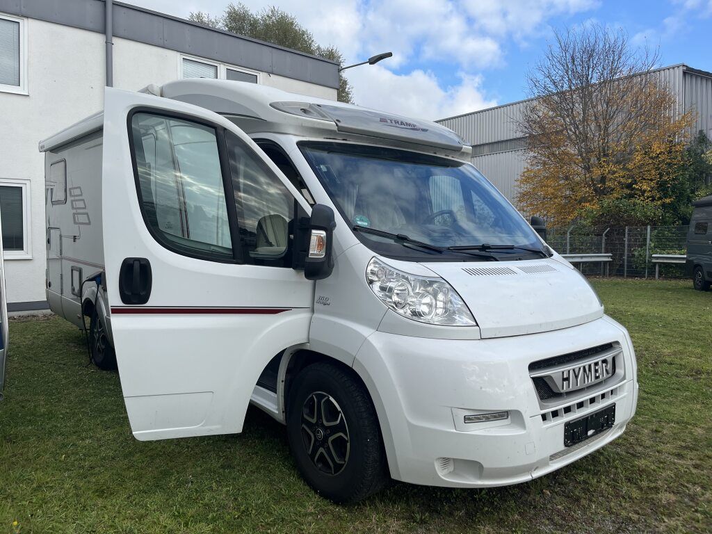 HYMER-ERIBA Tramp SL 694 geflegt Solar SAT Navi