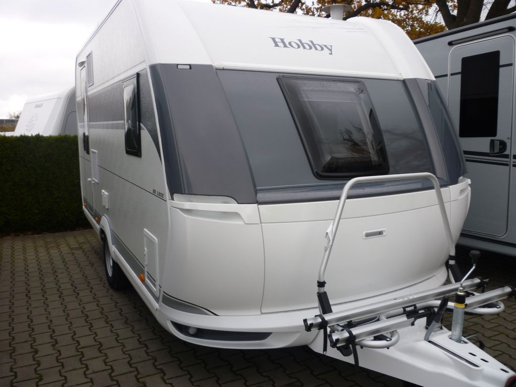HOBBY 400 SFE de Luxe, 1500 kg,Ambiente,F-Träger