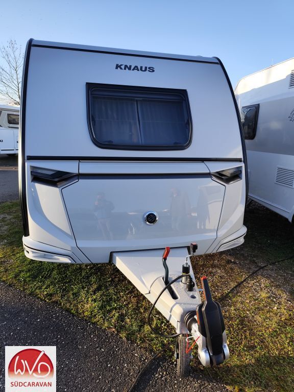KNAUS Südwind 420 QD Black Selection