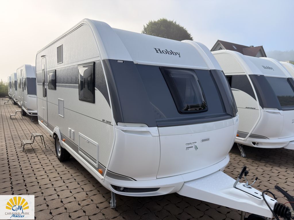 HOBBY De Luxe 490 KMF Model 2026 sofort verfügbar