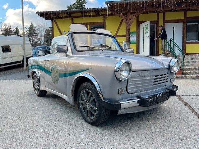 TRABANT 601