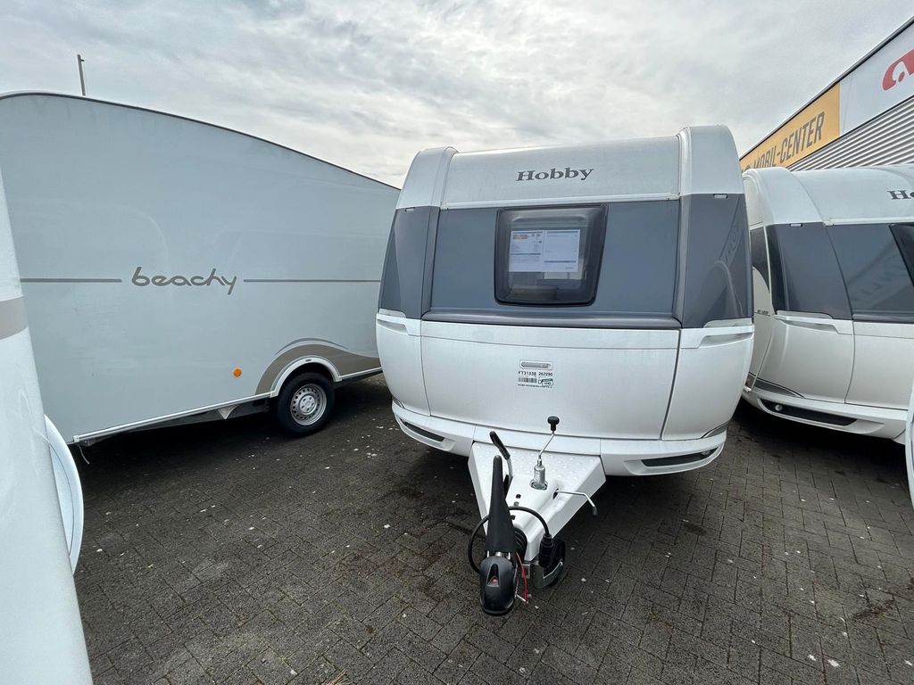 HOBBY De Luxe 495 UL 3000 € tasarruf yapıyorsunuz