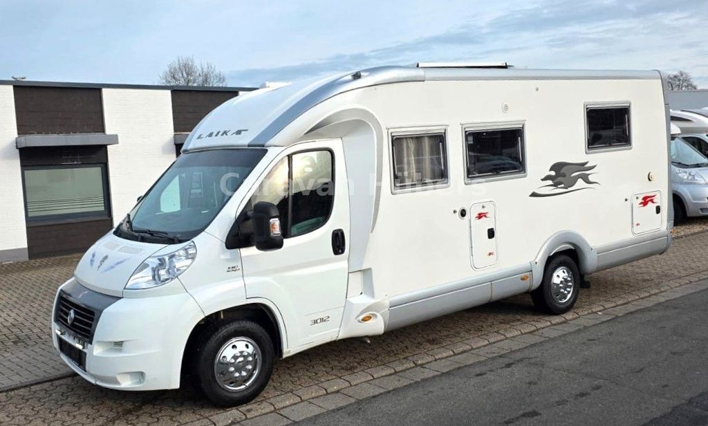 LAIKA Kreos 3012 - Queensbett - auto.Sat/TV - Solar -